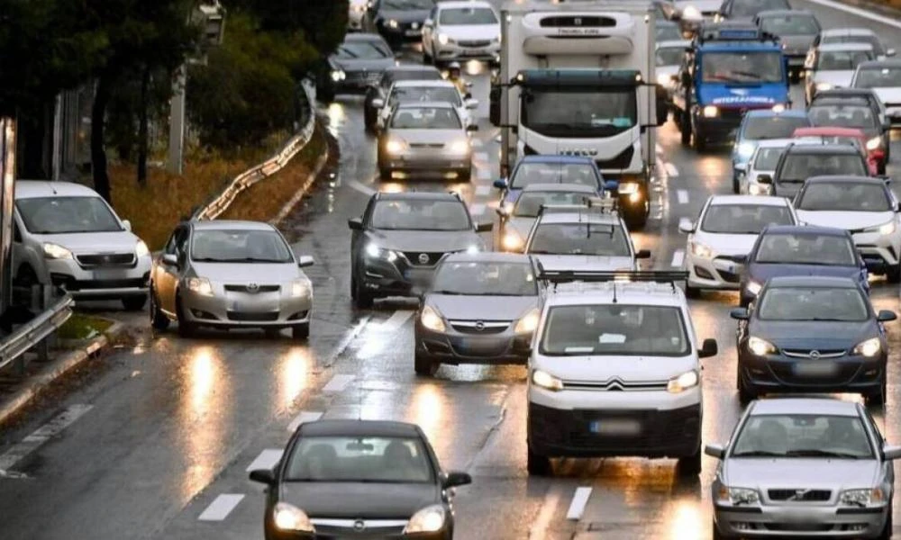 Η προθεσμία πληρωμής για τα τέλη κυκλοφορίας-Τα πρόστιμα για τους "αργοπορημένους"